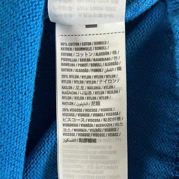 Hollister women’s XS royal blue sweater, EUC, barely worn. - Picture 4 of 6